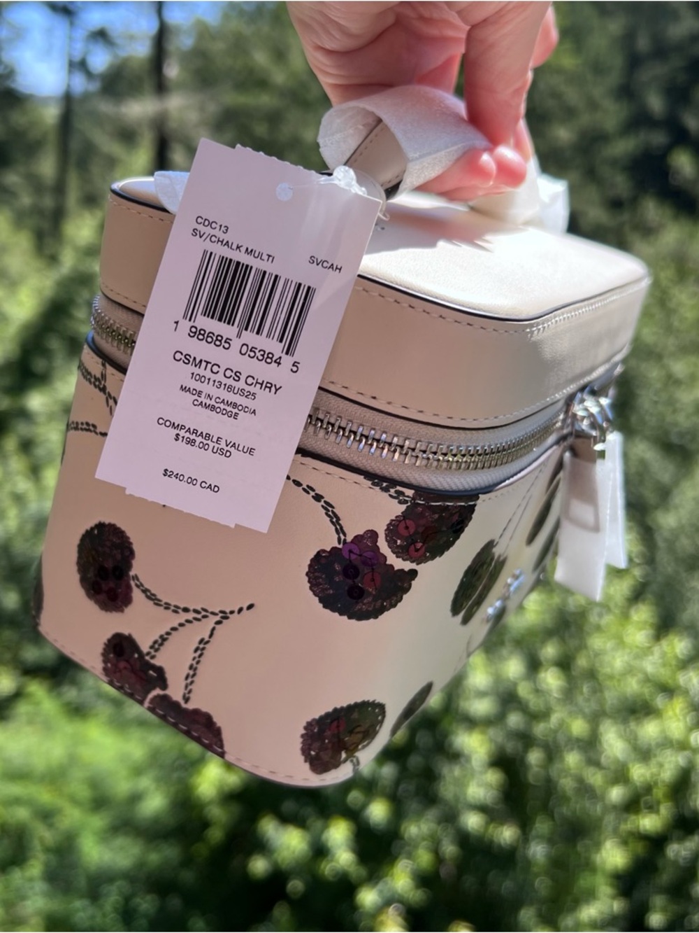 COACH Cosmetic & Make up Case w Cherry Print CDC13 AUTHENTIC New Coach Packaged - Picture 4 of 11